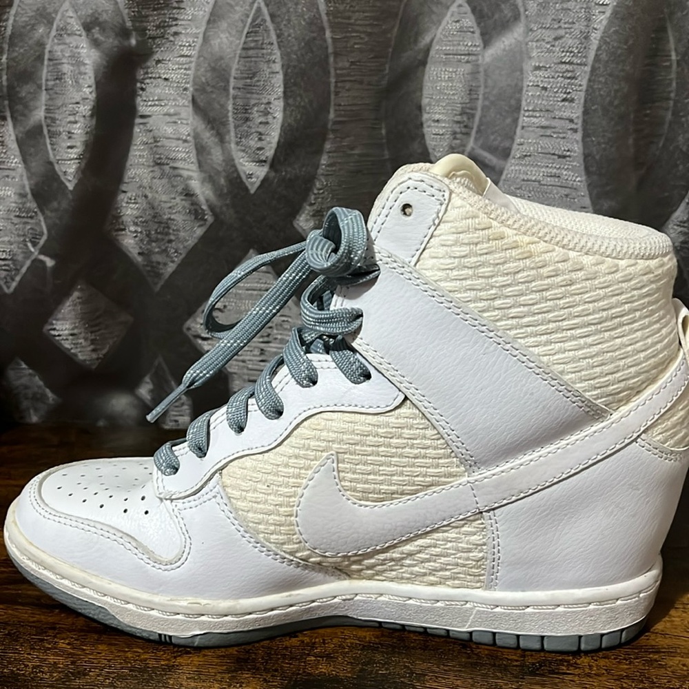 Nike Dunk High Hidden Wedge Women's Size 7.5 Essential Sky White gray